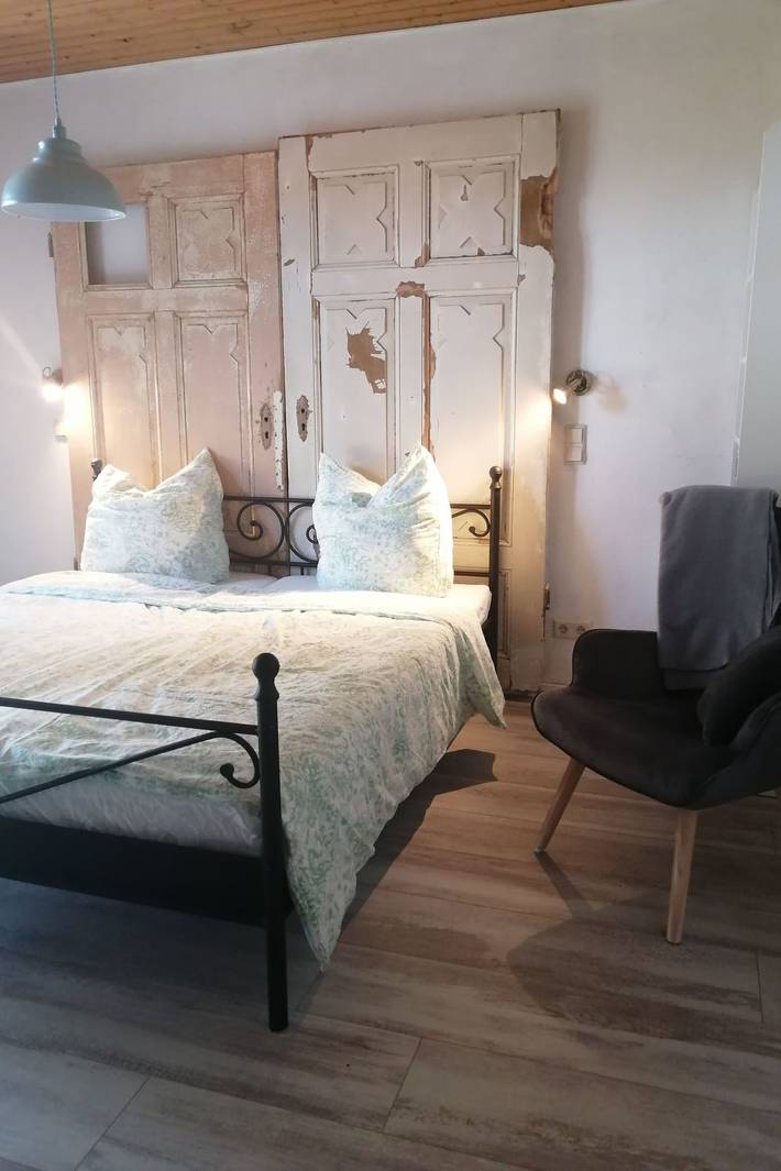 Ferienwohnung für 2 Personen, mit Terrasse und Garten an der Müritz