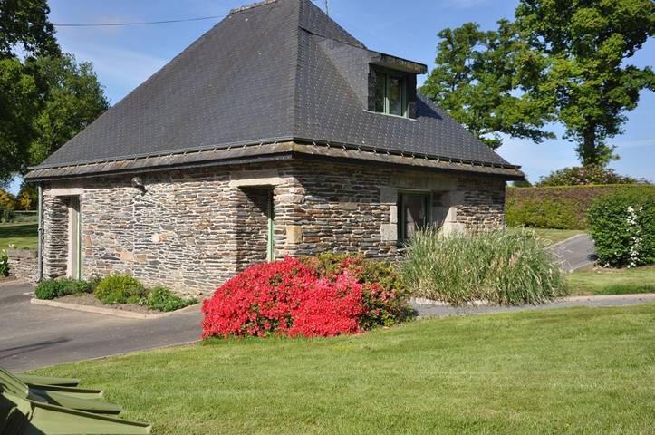 Gîte pour 2 personnes, avec Terrasse et Jardin dans Bon Repos sur Blavet