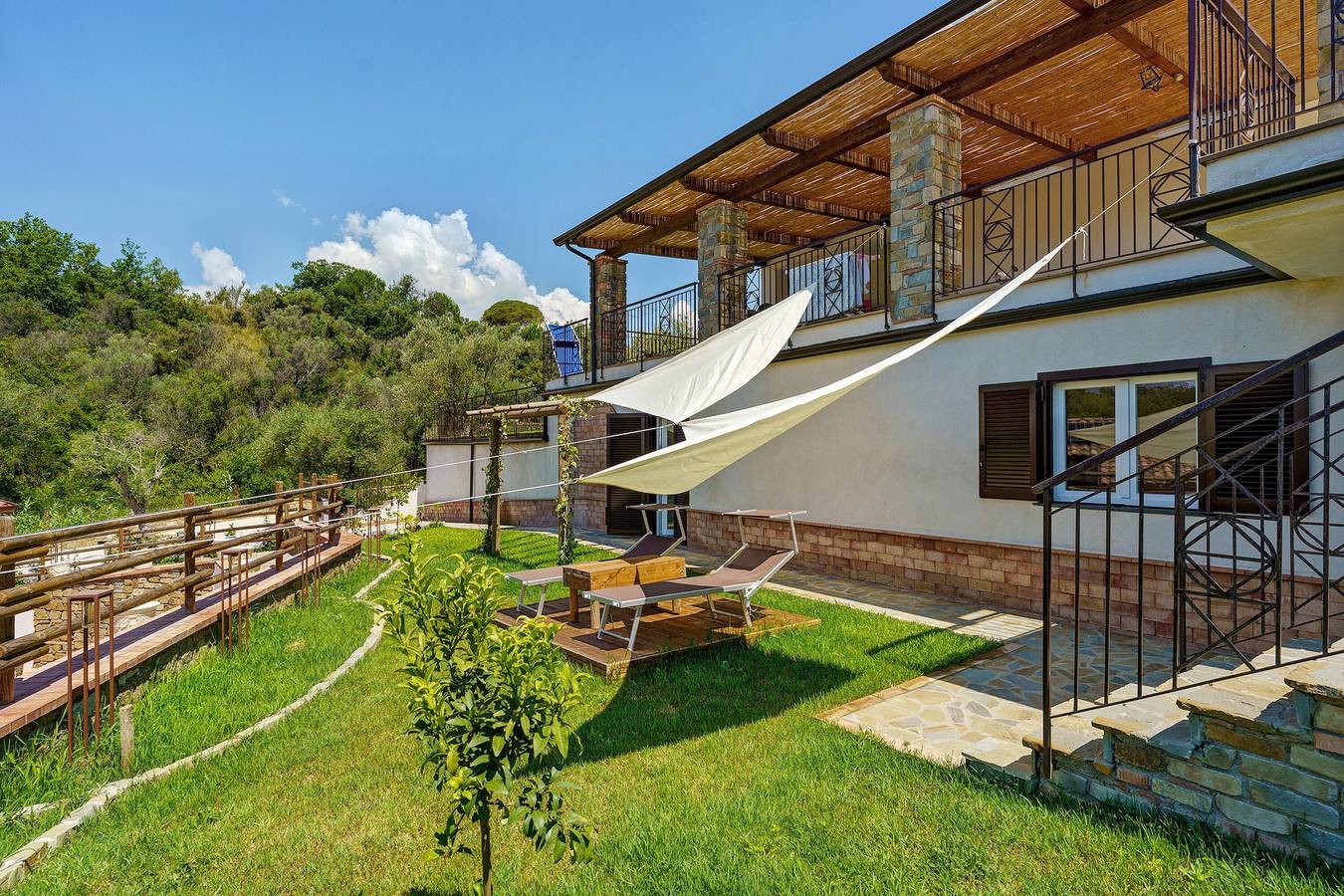 Ganze Wohnung, Apartment Calipso mit privatem Garten und Klimaanlage in Marina di Casal Velino, Casal Velino