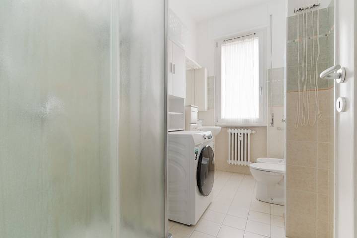 Ganze Wohnung, Ferienwohnung für 2 Personen mit Balkon/Terrasse in Mailand, Mailand Provinz