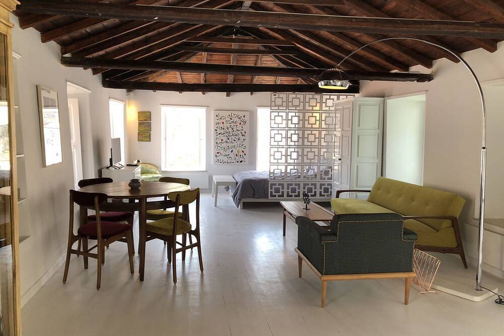 Appartement entier, \"14\" Loft avec une vue imprenable ... in Hydra