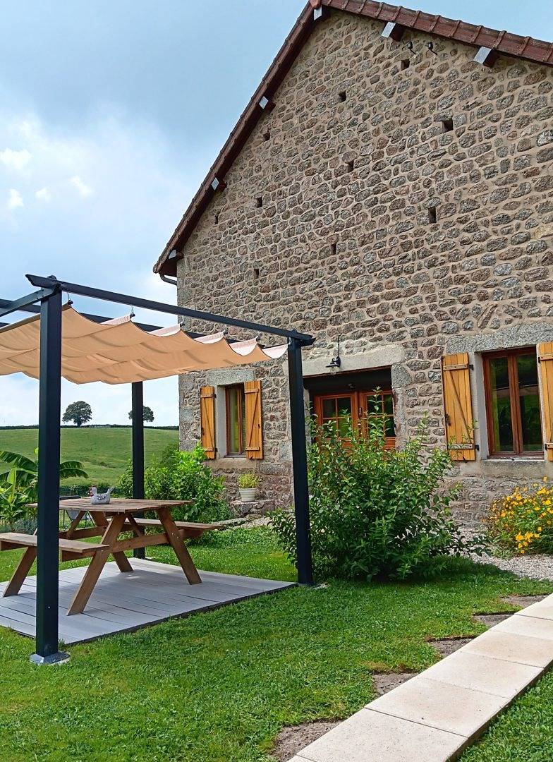 Chambres et Table d'hôtes Les Sentiers de la Brême - Chambre du Bois in Uchon, Autun region