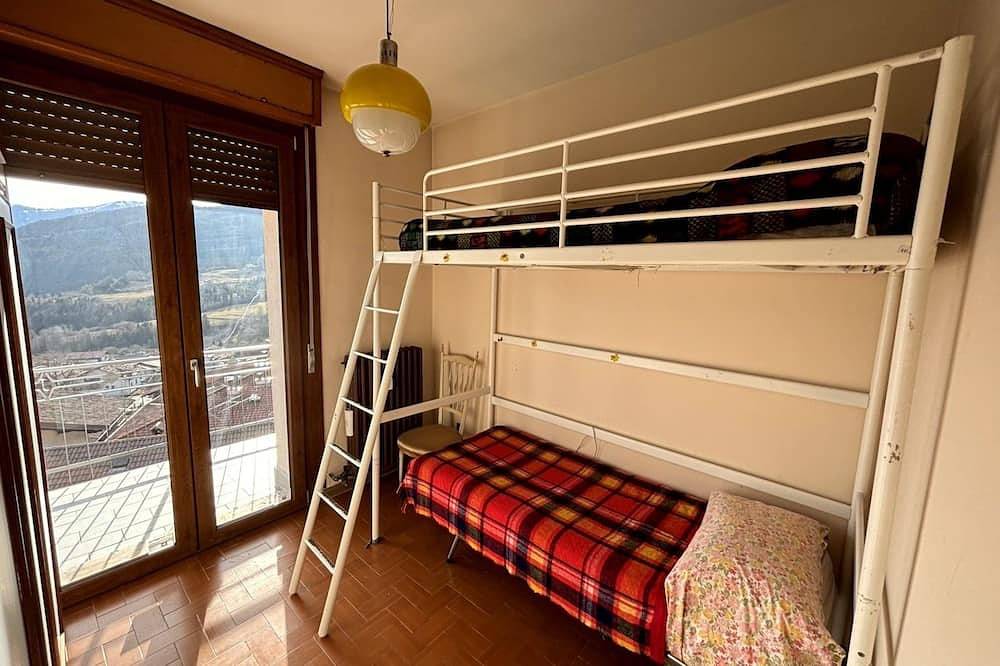 Appartamento intero, 3 bedroom apartment in borno in Borno, Prealpi Bergamasche Orientali