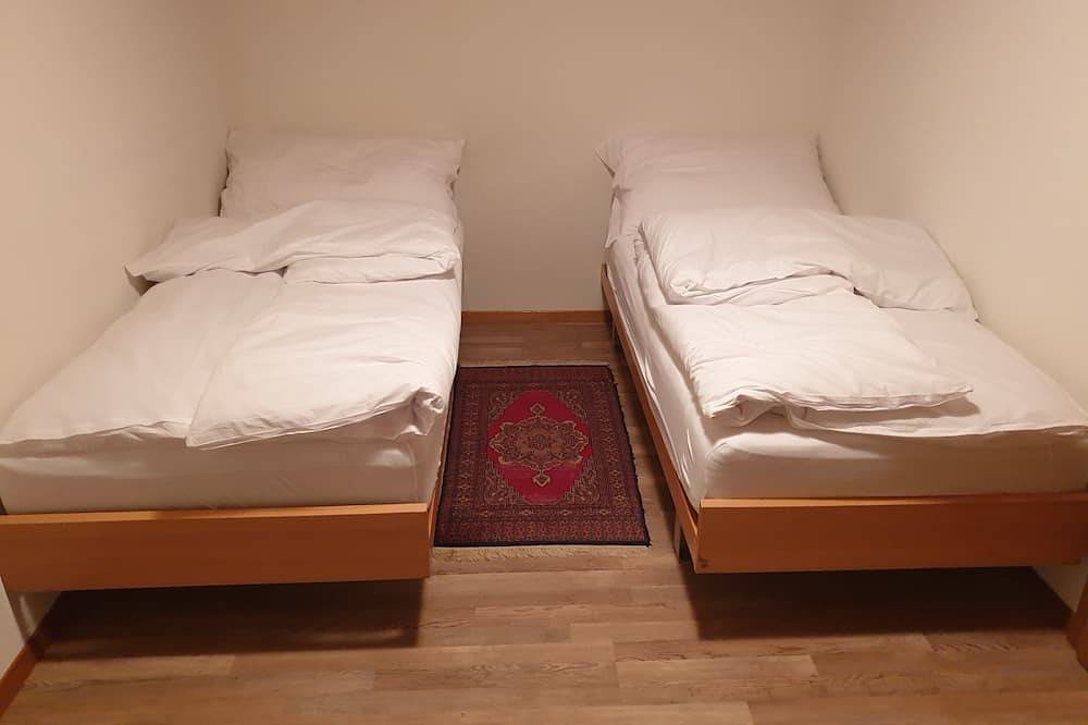Ganze Wohnung, \"Villa Hi\" Wohnung Parkplatz inbegriffen in Weesen, Walensee