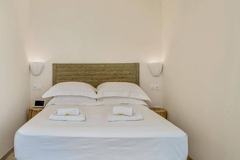 Villa Oliveda | Pool & Home Cinema in Lourmarin, Parc naturel régional du Luberon