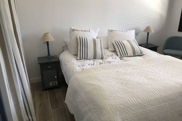 Location de vacances pour 10 personnes, avec balcon et jardin dans Plage des Sableaux - 4