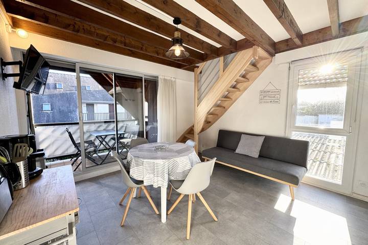 Appartement entier, Joli duplex cocooning À 2 pas du port in Locmariaquer, Côte des Mégalithes