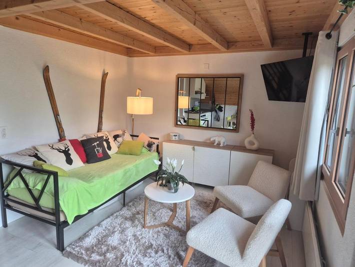 Gîte pour 3 personnes, avec Balcon et Vue dans La Lécherette
