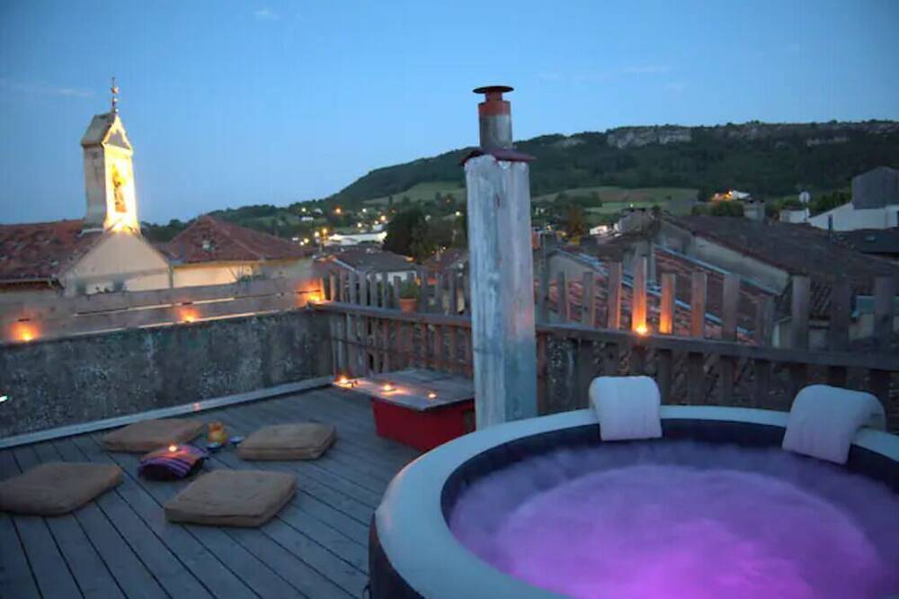 Chaleureuse maison avec jacuzzi et vue imprenable in Le Mas-d'Azil, Parc naturel régional des Pyrénées ariégeoises