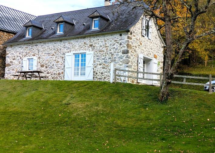 Gîte pour 5 personnes, avec jardin à Sainte-Engrâce