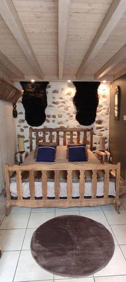 Location de vacances pour 2 personnes, avec Terrasse ainsi que Jardin et Piscine à Mauléon - 3
