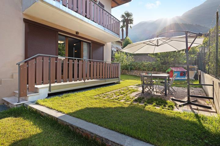 Ferienhaus für 8 Personen, mit Balkon und Garten sowie Seeblick in Arco - 3