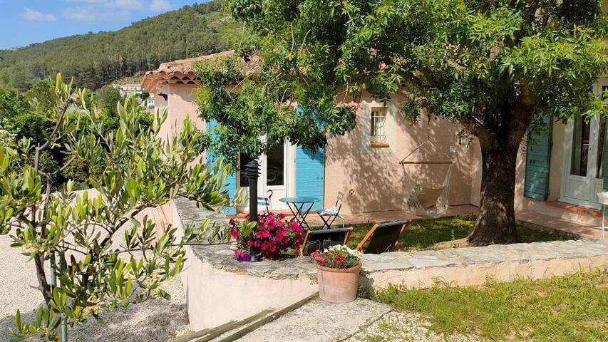 Maison d’hôte pour 2 personnes, avec Terrasse ainsi que Jardin et Vue