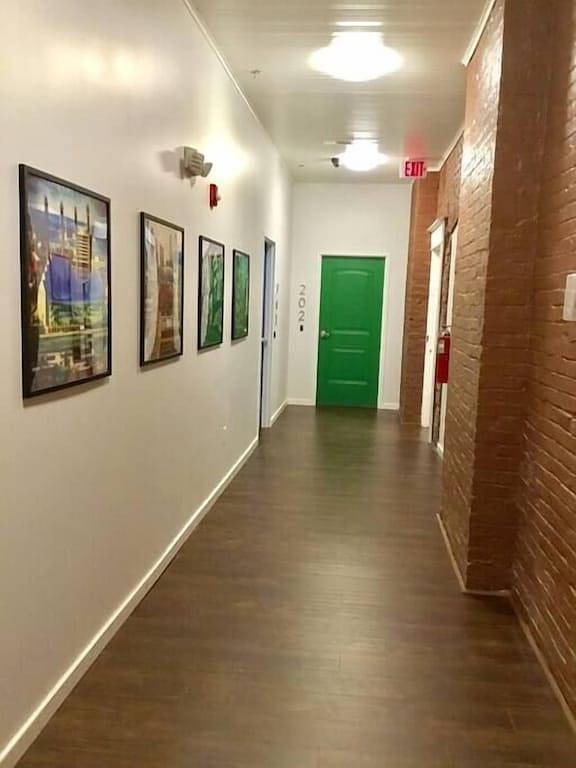 Ganze Wohnung, 1 Br Neu Renovierte Loft Downtown Kansas City In Historischem Gebäude in Kansas City, Missouri