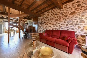 Gîte pour 4 Personnes dans Lasseubetat, Région d'Oloron-Sainte-Marie, Photo 2