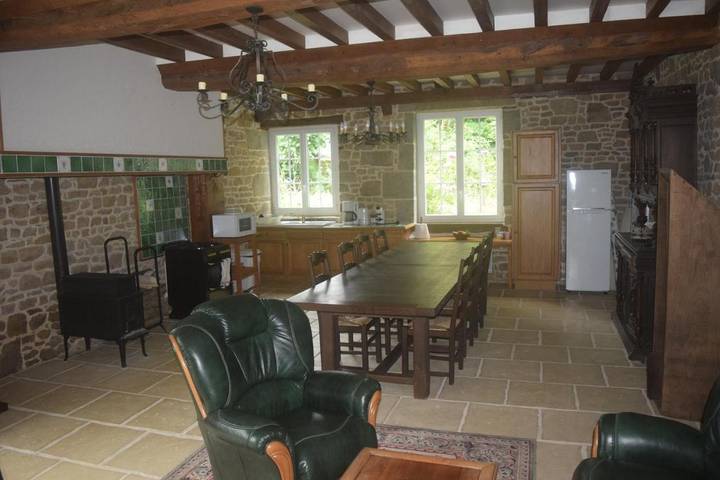 Location de vacances pour 3 personnes, avec jardin à La Forêt-Auvray - 2