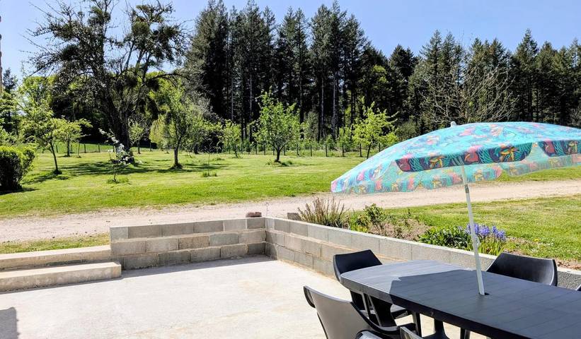 Gîte pour 6 personnes, avec jardin à Peyrat-le-Château - 4
