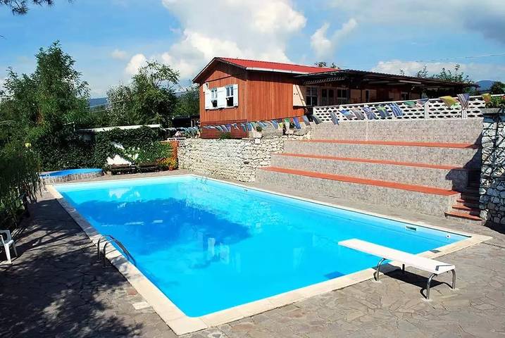 Camping für 4 Personen, mit Pool und Terrasse, mit Haustier in Ligurien - 2