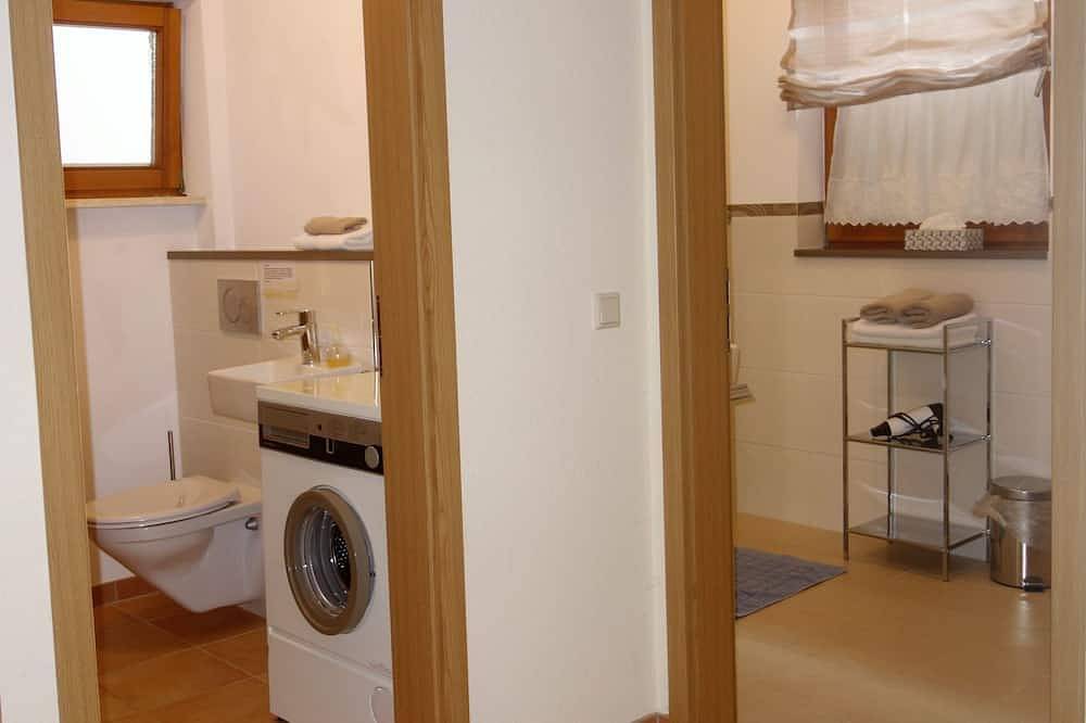 Ganze Wohnung, Ferienwohnung 'Rebbergblick' mit Privatterrasse und Wi-Fi in Seelbach, Mittlerer Schwarzwald