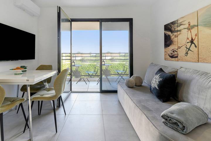 Appartamento intero, Appartamento vicino al mare con splendida vista, Wi-Fi e aria condizionata in Moriani-Plage, Corte e dintorni