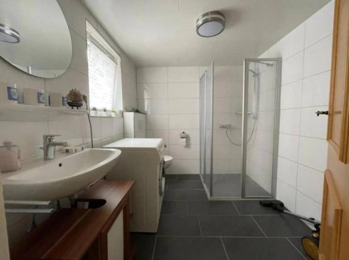 Ferienhaus für 6 Personen, mit Terrasse und Garten in Nesse - 3