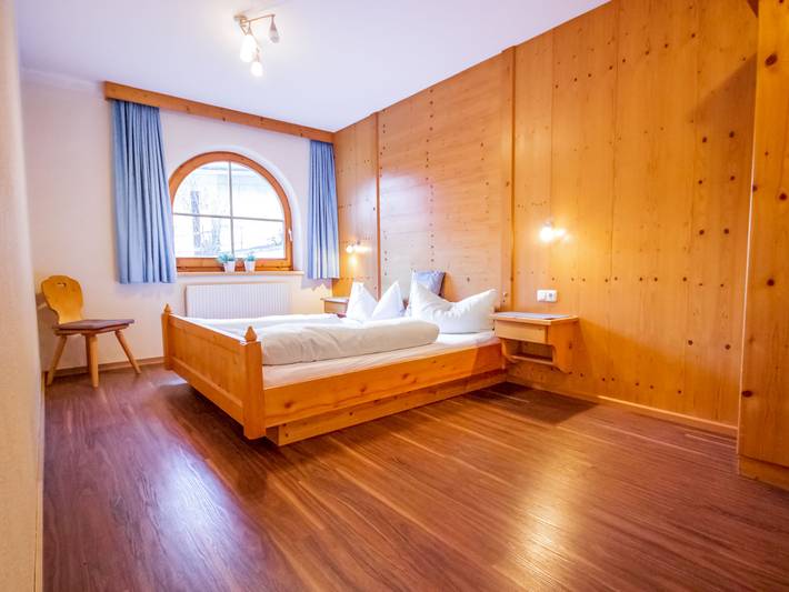 Ferienwohnung für 8 Personen, mit Garten und Ausblick sowie Terrasse in See - 4