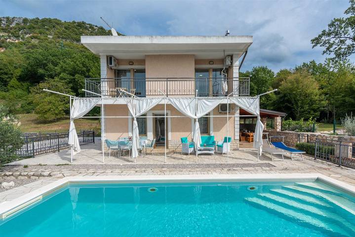 Ferienhaus für 9 Personen, mit Garten, mit Haustier