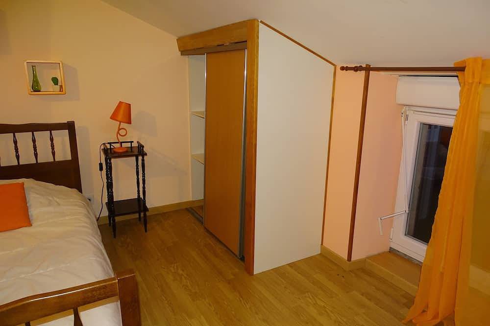 Gîte la maisonnette 4 à 5 personnes in Arc-en-Barrois, Parc national de forêts