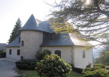 Cottage pour 15 personnes, avec vue ainsi que terrasse et jardin, animaux acceptés à Ussel