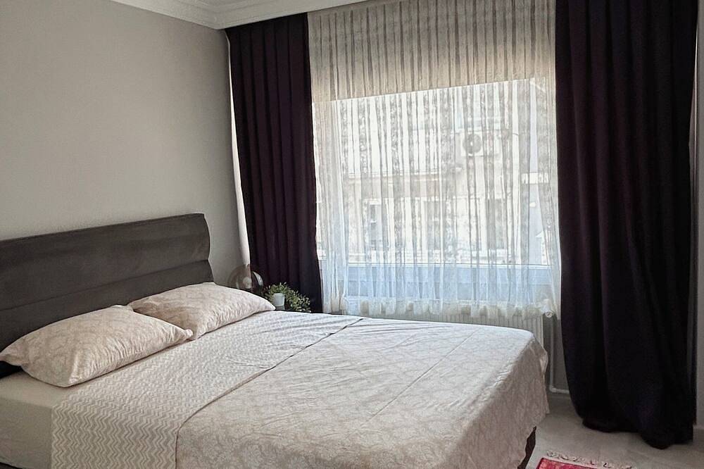 Appartement entier, Renovated comfy apartment with unique sea view in Izmir, Égée turque