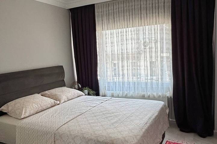 Ganze Wohnung, Renovated comfy apartment with unique sea view in Izmir, Türkische Ägäis