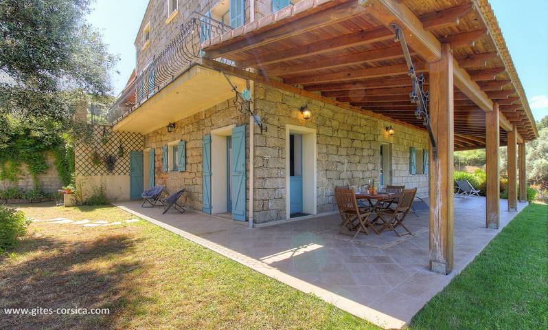 Gîte pour 2 personnes, avec Terrasse ainsi que Jardin et Vue à Sollacaro - 3