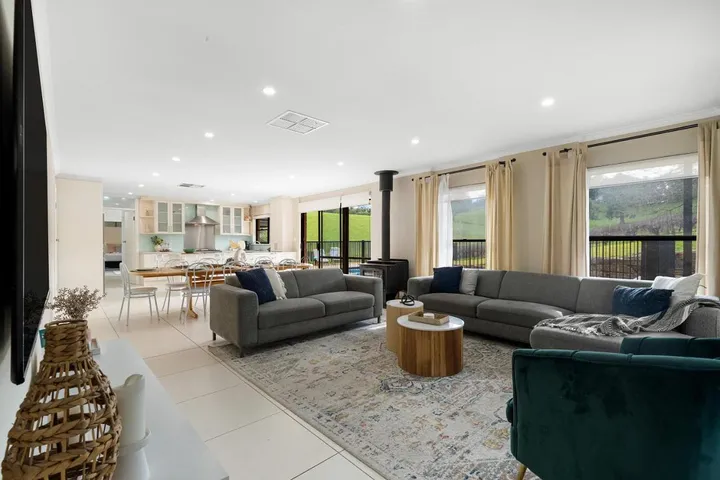 Holiday home for 14 people, with garden and view as well as pool - 1