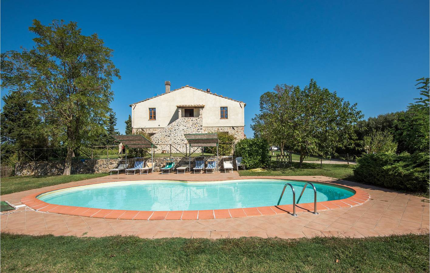 Sunny Retreat: 200qm, Pool, Parkplatz, Garten in Radicondoli, Siena Provinz