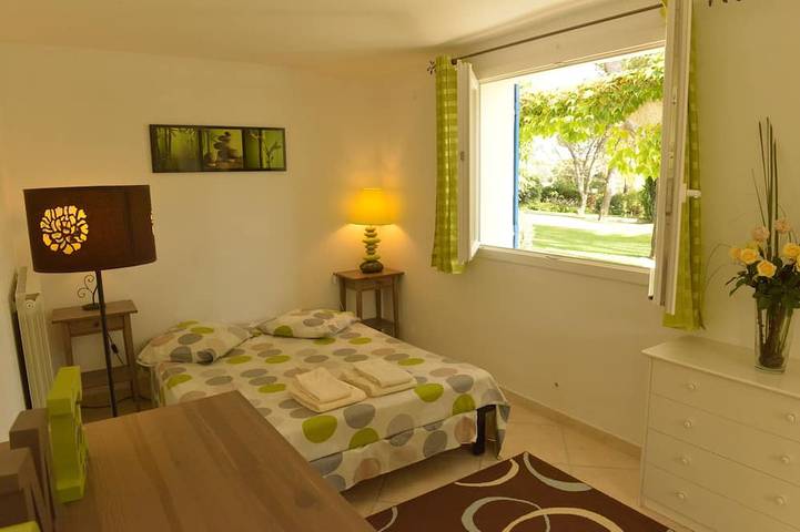 Location de vacances pour 12 personnes, avec jacuzzi et jardin à Caveirac - 4