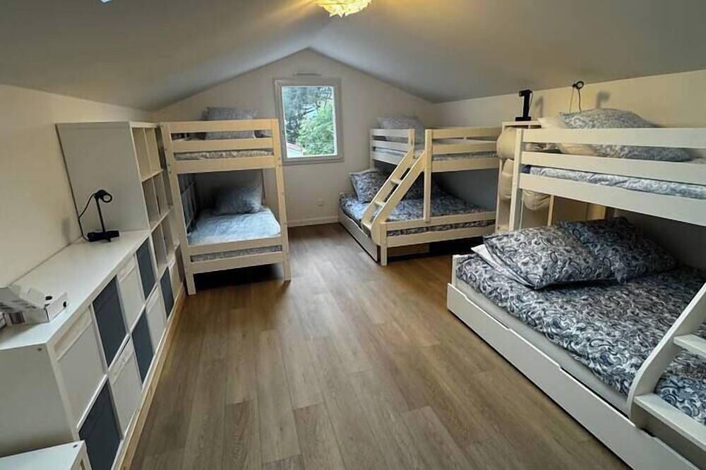 Stilt house 12 pers 50m sea in Les Moutiers-en-Retz, Côte de Jade