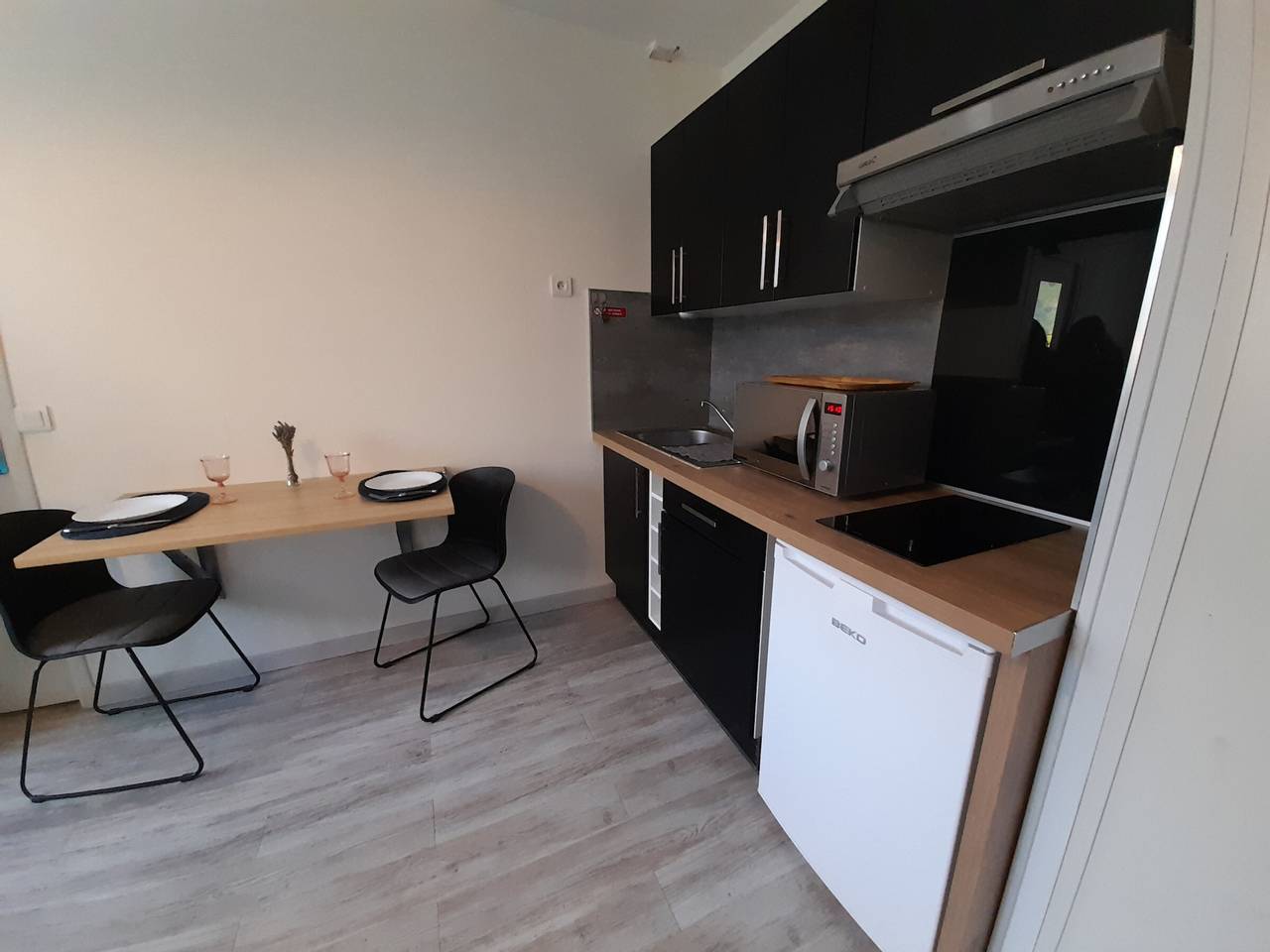 Ganzes Studio, Studio zentral in La Roche-Posay, Nähe Thermen, Wlan inklusive in La Roche-Posay, Vienne