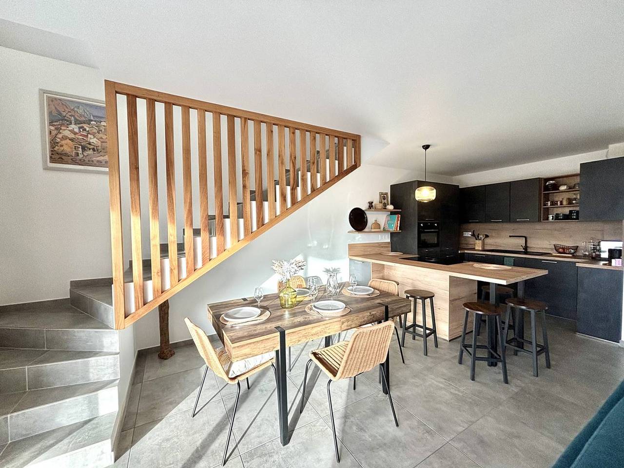 Entire apartment, Duplex with terrace, air conditioning, Wi-Fi, parking, near beach in Cargèse in Cargèse, Parc naturel régional de Corse