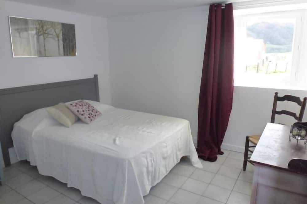 Gîte maison individuelle et son jardin 4 à 7 personnes in Bidarray, Région de Bayonne
