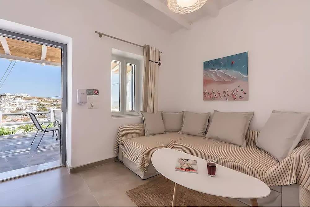 Alessandras Cycladic House in Plaka (Milos), Milos