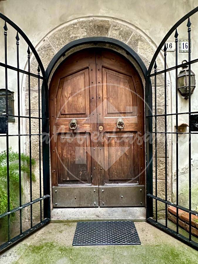 Appartamento intero, Three-Bedroom Apartment in Sacrofano, Provincia di Roma