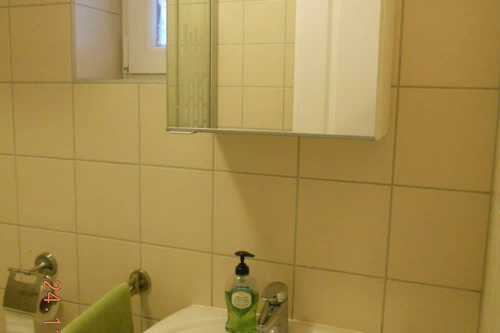 Appartement entier, , Calme appartement avec jardin dans un emplacement idéal, un parking privé confortable in Budapest, Danube-Ipoly National Park