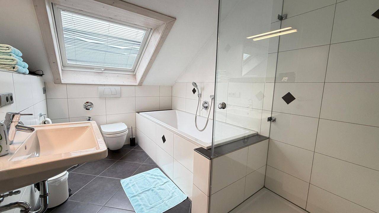 Ganze Ferienwohnung, Ferienwohnung für 5 Personen (100 m²) in Uhldingen-Mühlhofen in Unteruhldingen, Uhldingen-Mühlhofen