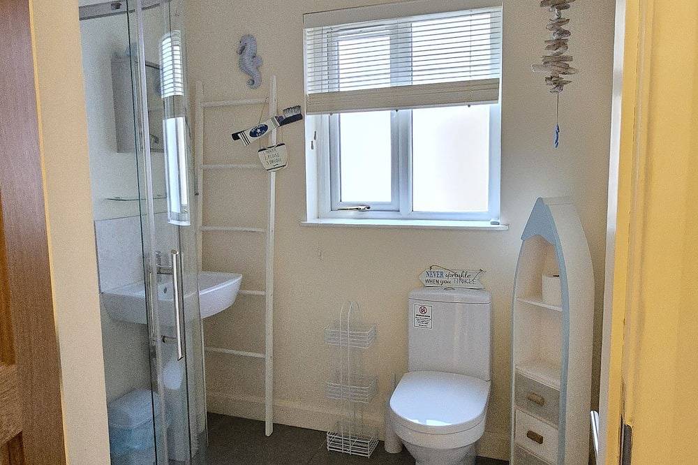 Ganze Wohnung, Apartment-Balkon-Eigenes Badezimmer in Carrickfergus, Grafschaft Antrim