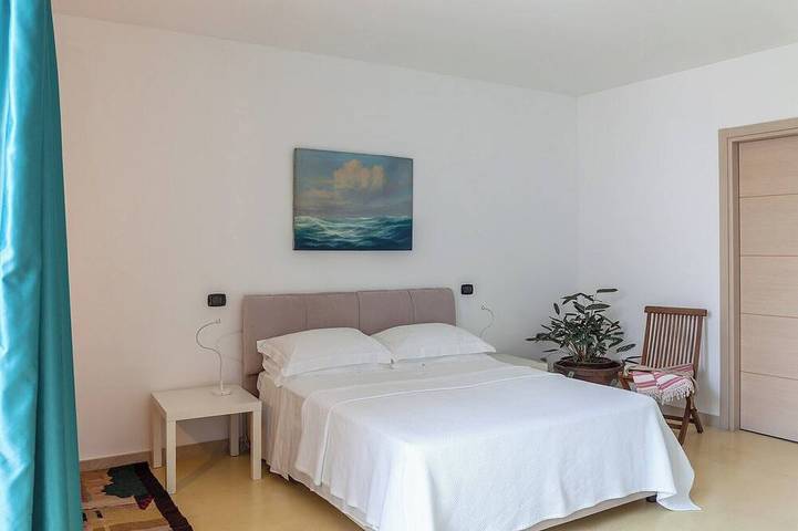 Camelia - Drei Schlafzimmer Villa, Schläft 6 in Giarre, Ätna