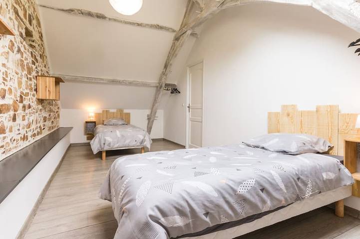 Gîte pour 7 personnes, avec jardin dans Vallons-de-l'Erdre - 2