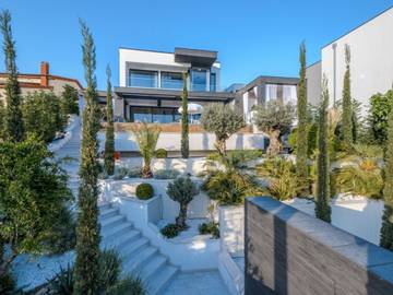 Ferienhaus für 8 Personen, mit Garten und Sauna in Crikvenica