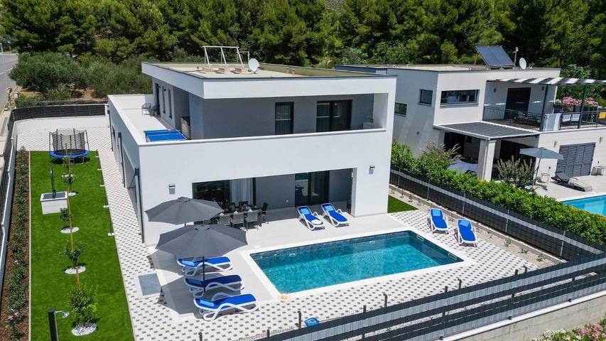Maison d’hôte pour 8 personnes, avec Balcon et Jacuzzi ainsi que Terrasse et Jardin à Orebić