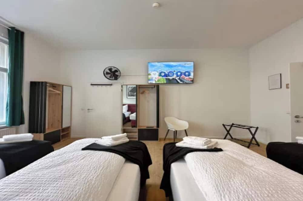 Ganze Wohnung, Spacious 4-Bedroom Apartment in Prenzlauer Berg, Berlin in Prenzlauer Berg Berlin, Berlin