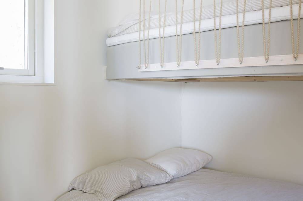 Design-Haus mit eigenem Pier am See in Varberg, Halland